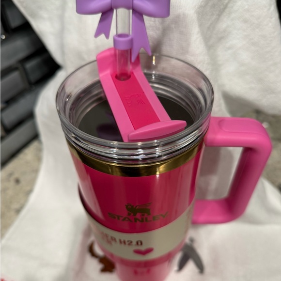 Stanley Vibrant Pink Quencher Tumbler Valentines 40 oz - Picture 5 of 10